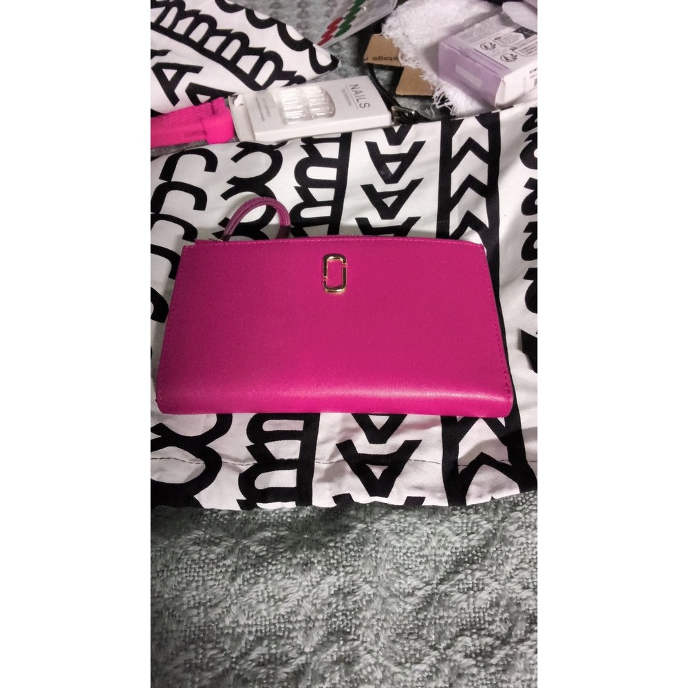 107.Marc Jacobs The J Marc Phone Wristlet